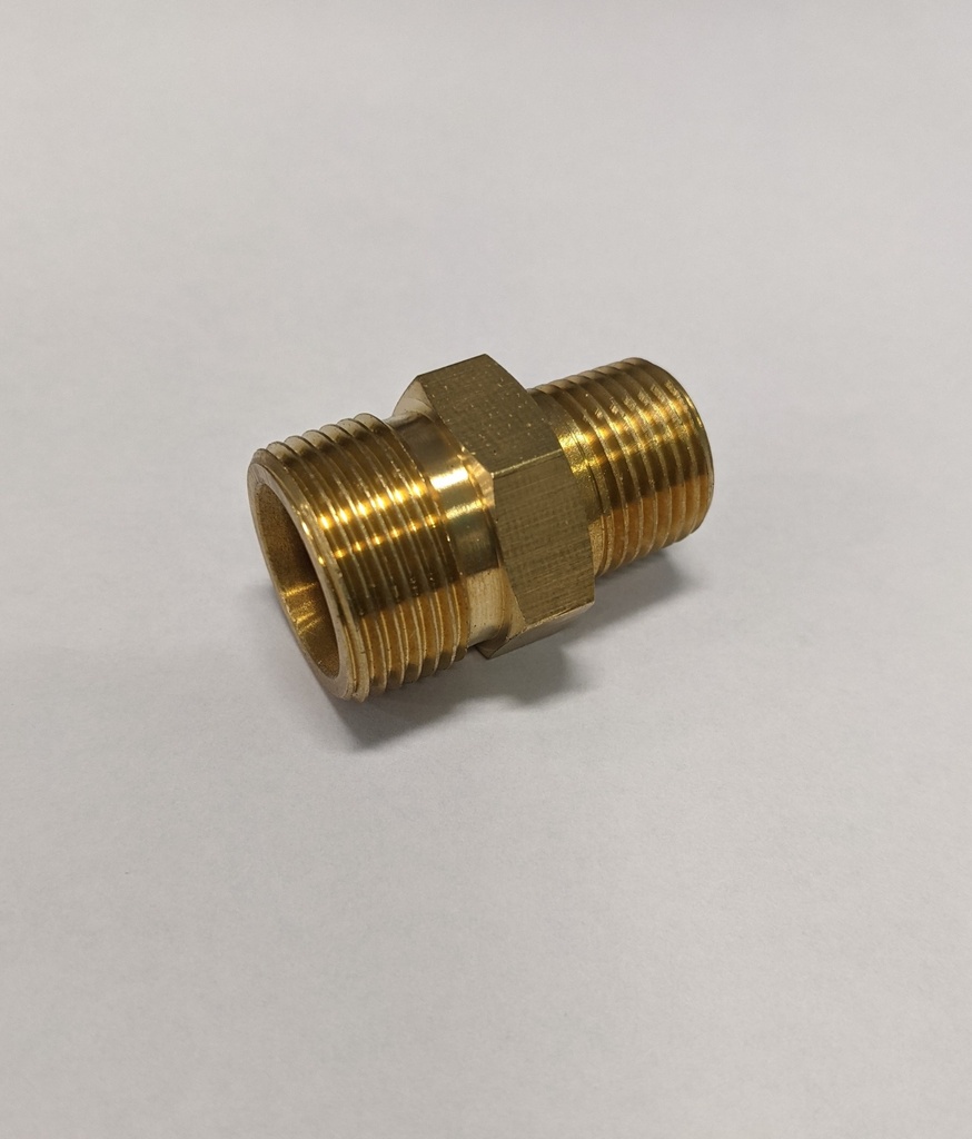  Brass 22mm Adapter 3/8" MNPT x Male Plug